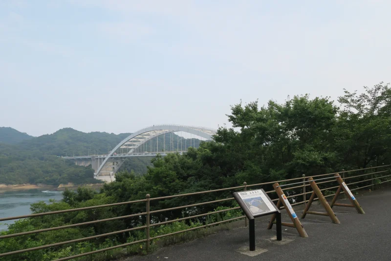 鼻栗瀬戸がみえるポイント