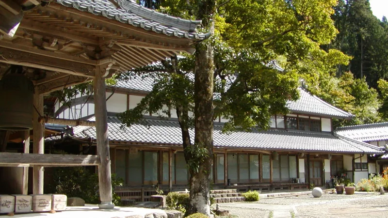 蓮華寺